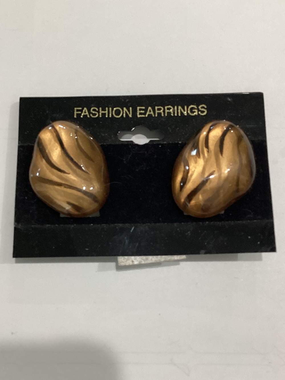 Fashion Earrings Gold Swirl Statement clip ons